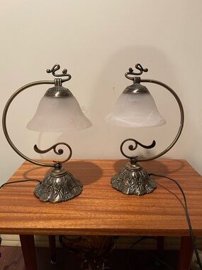 Art nouveau style frosted lily pad table lamp light frosted glass shade